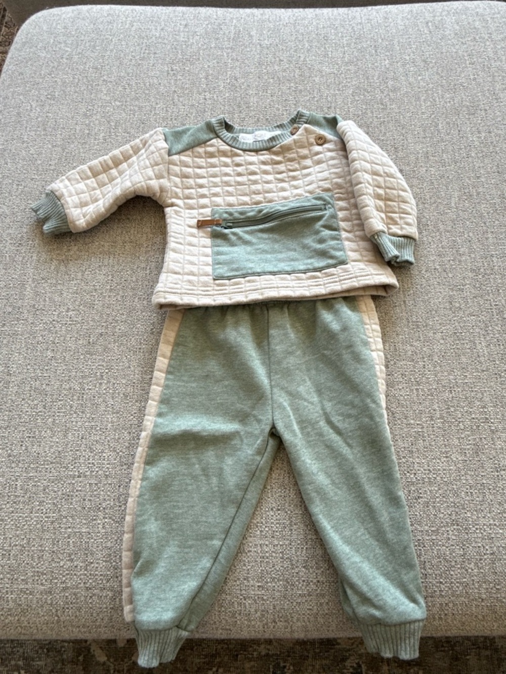 Rachel Zoe Quilted Two-Tone Baby Sweatshirt & Jogger Set - Sage Green & Cream